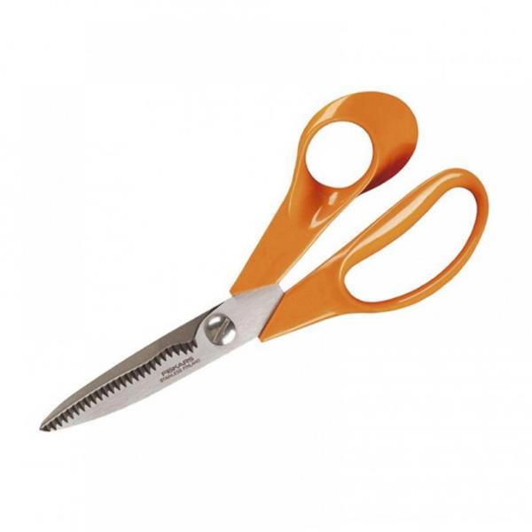 Fiskars Universal Garden Scissors 18cm 1000555